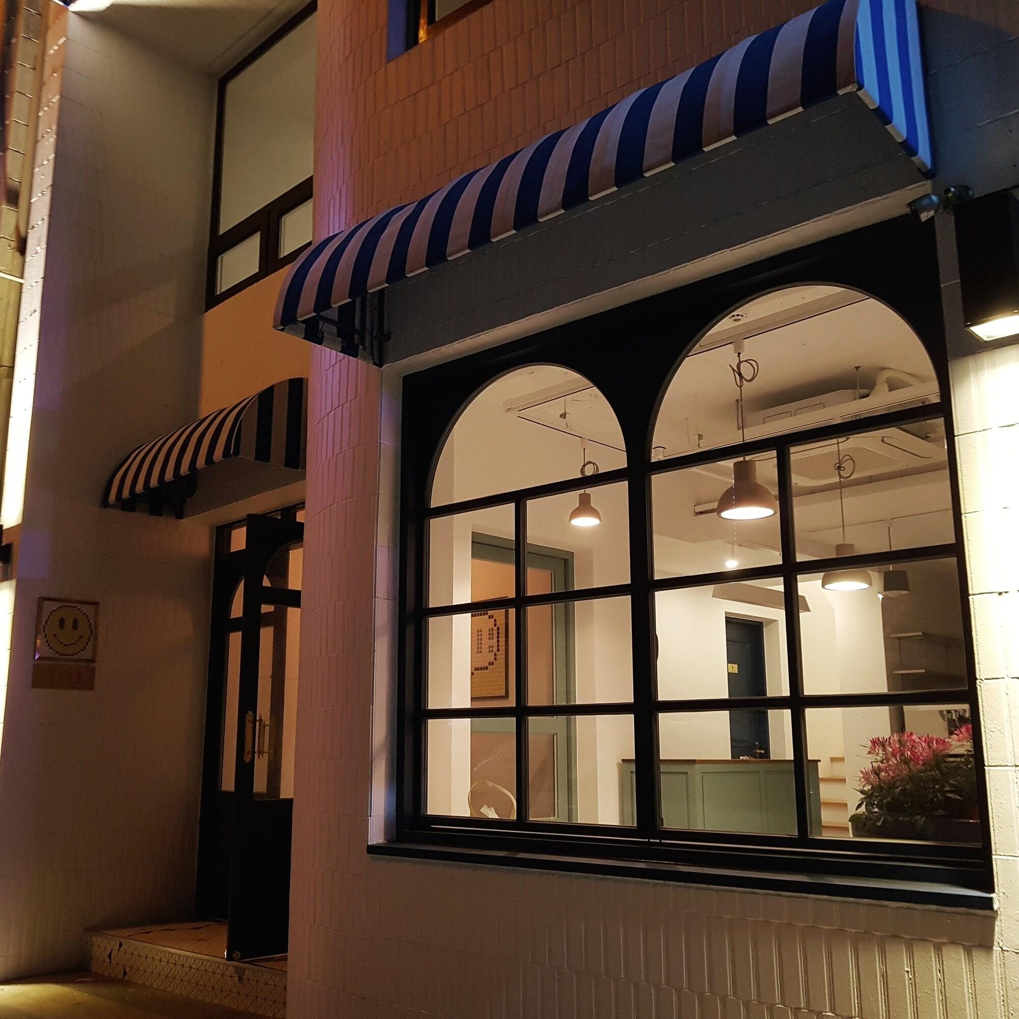 Varios Hostel Single Single