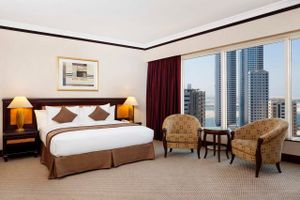 Alojamiento - Corniche Hotel Sharjah