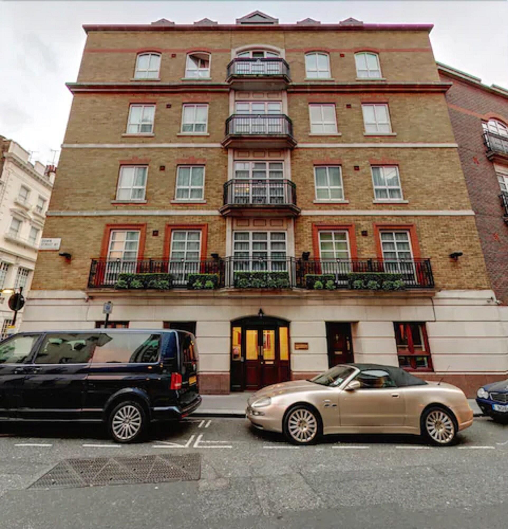 Vista Exterior Carlton Court - Mayfair
