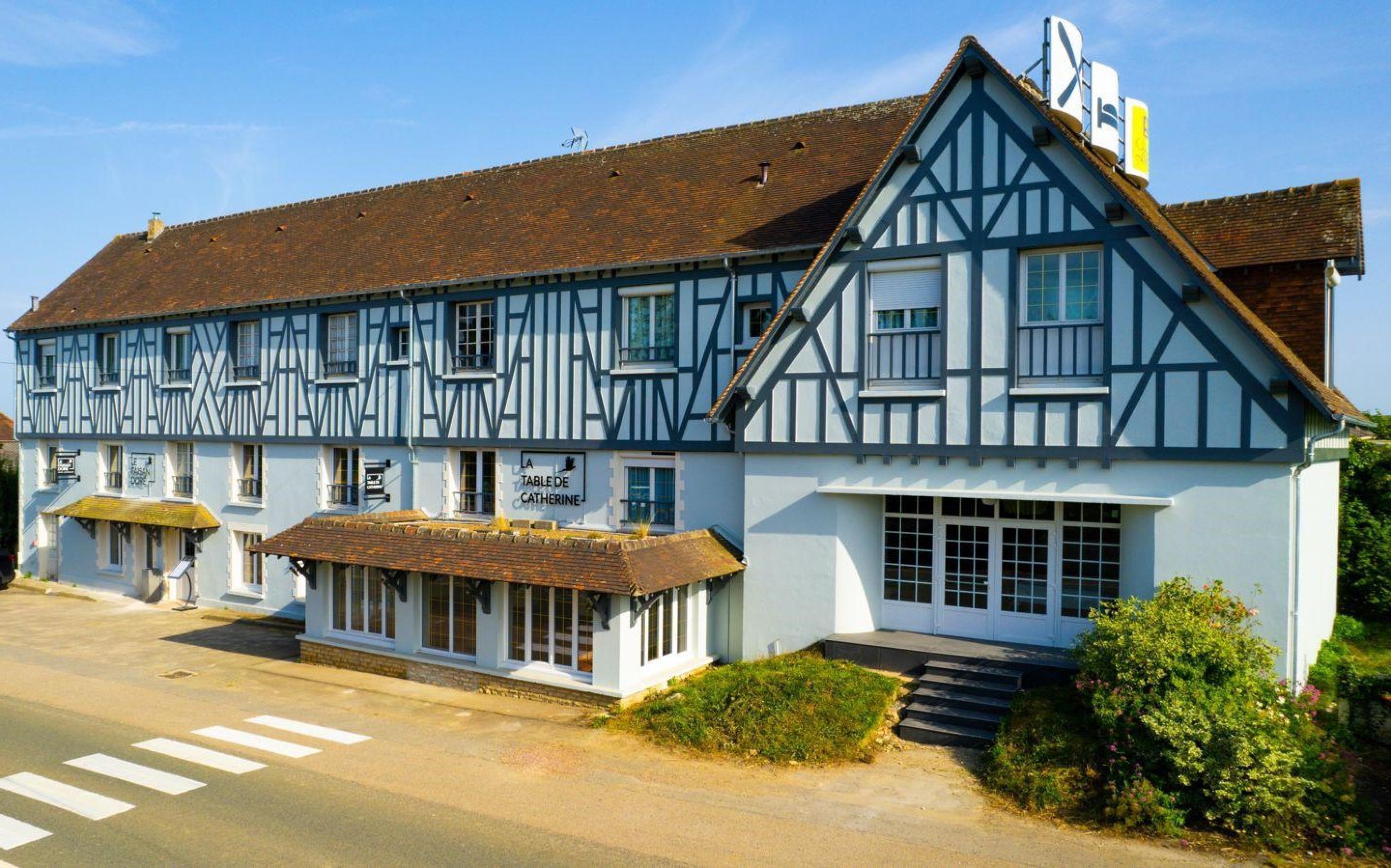 Vista Exterior Logis Hotel le Faisan Dore