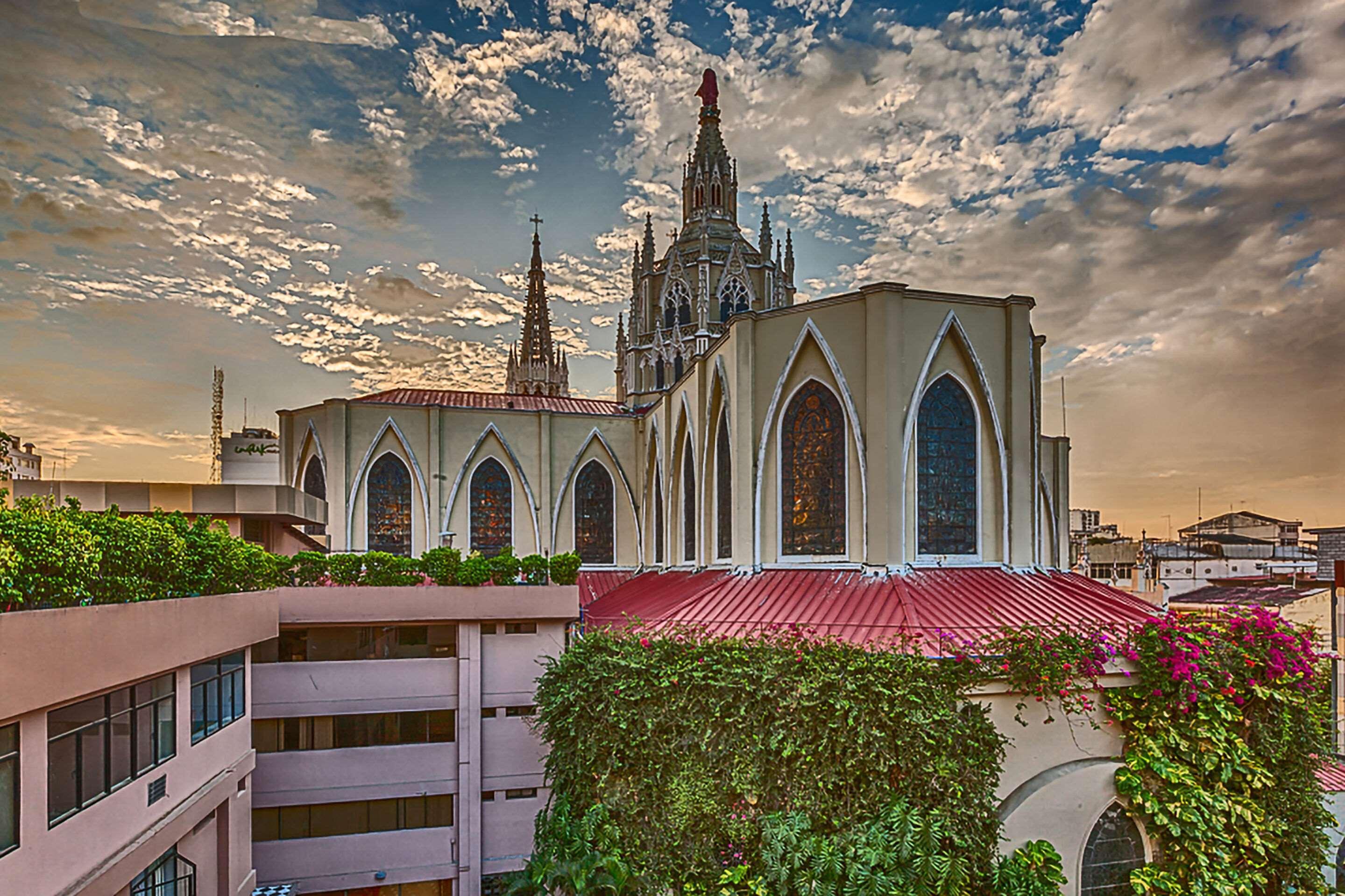 Vista Exterior Grand Hotel Guayaquil, Centro Histórico.
