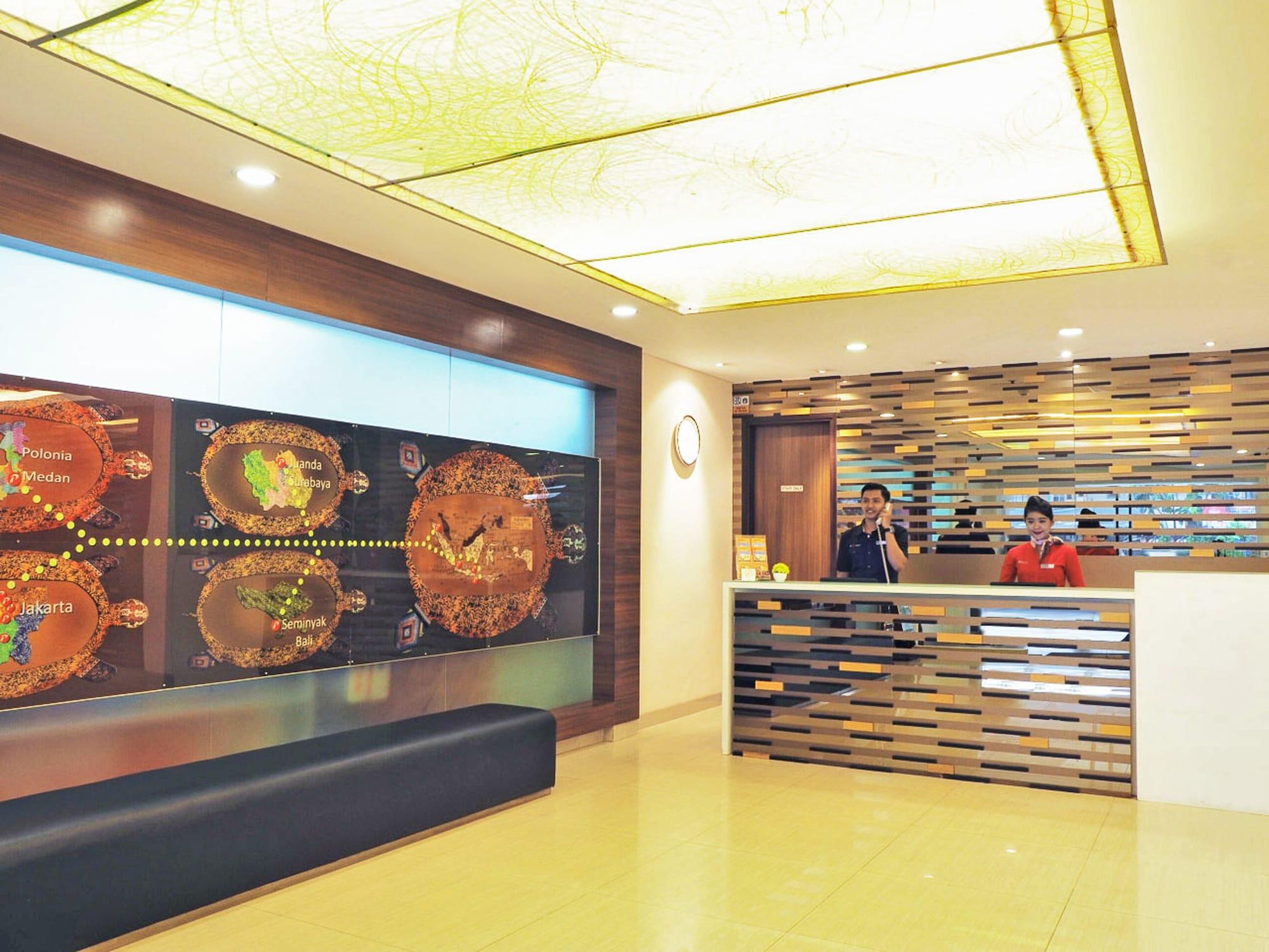 Vista Lobby d'primahotel ITC Mangga Dua