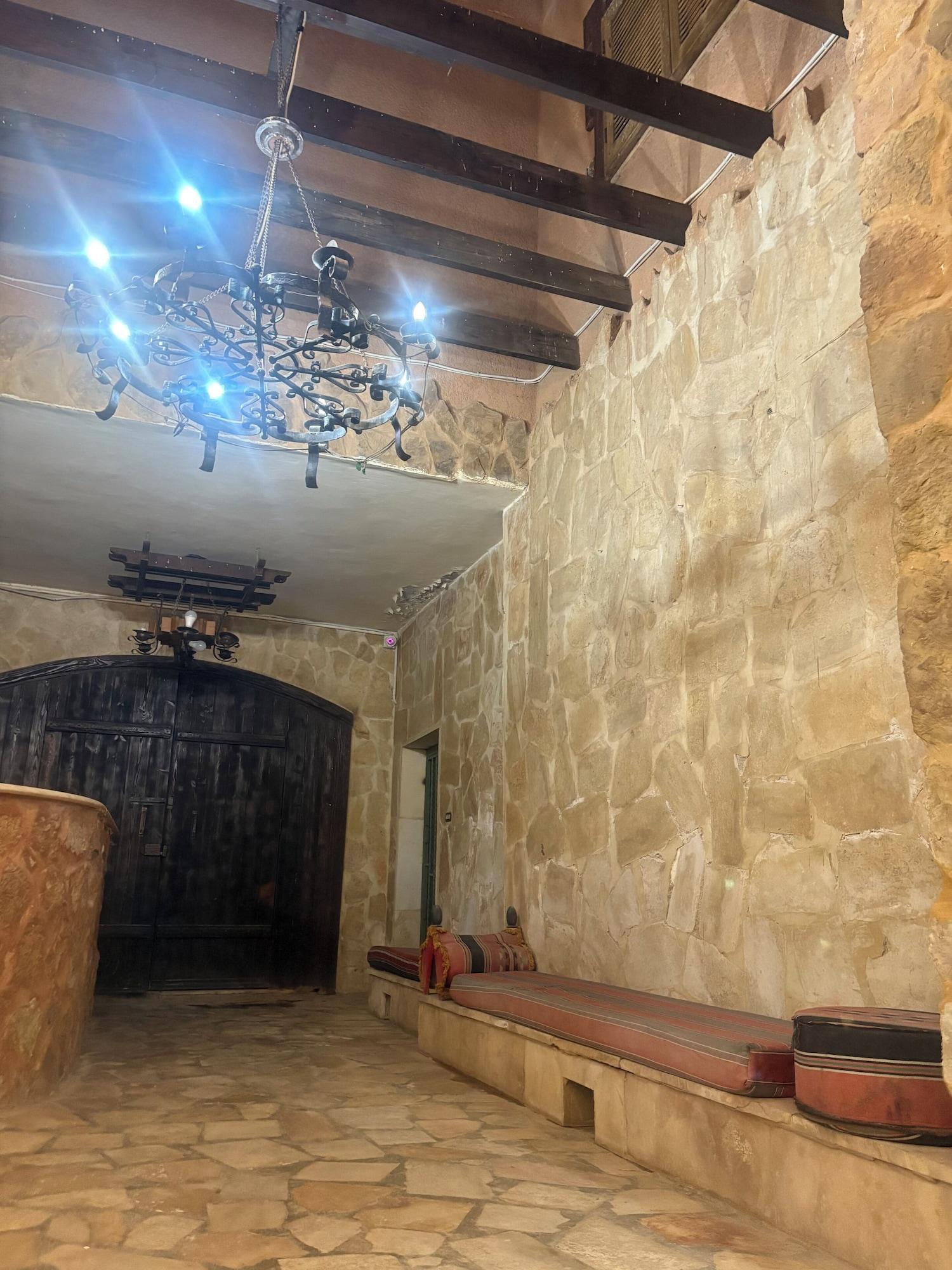Vista Lobby Qastal Zaman