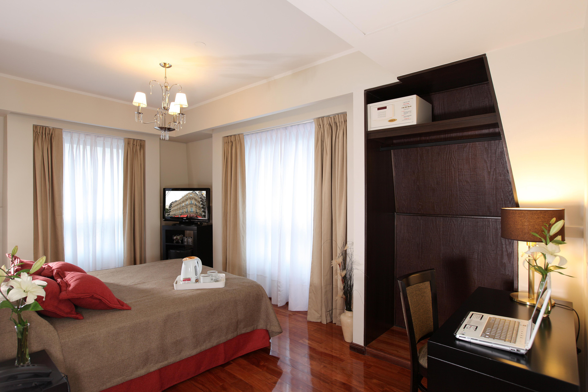 Habitación Europlaza Hotel & Suites