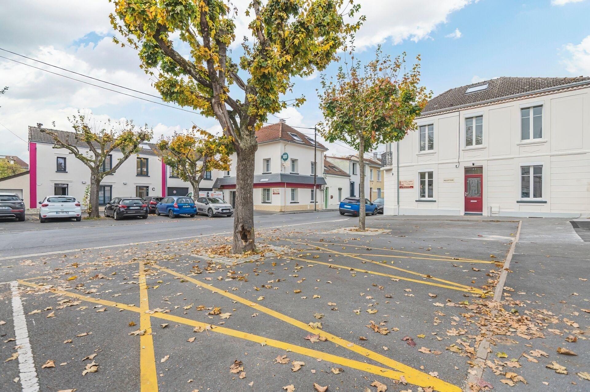 Vista Exterior Logis Hôtel Au Tambour