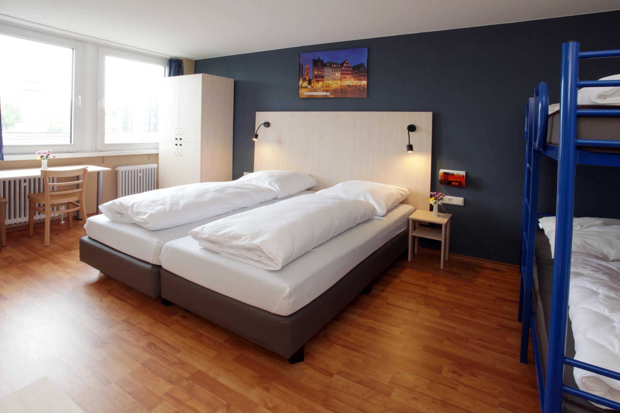 Hotel A&O Frankfurt Galluswarte - Hostel