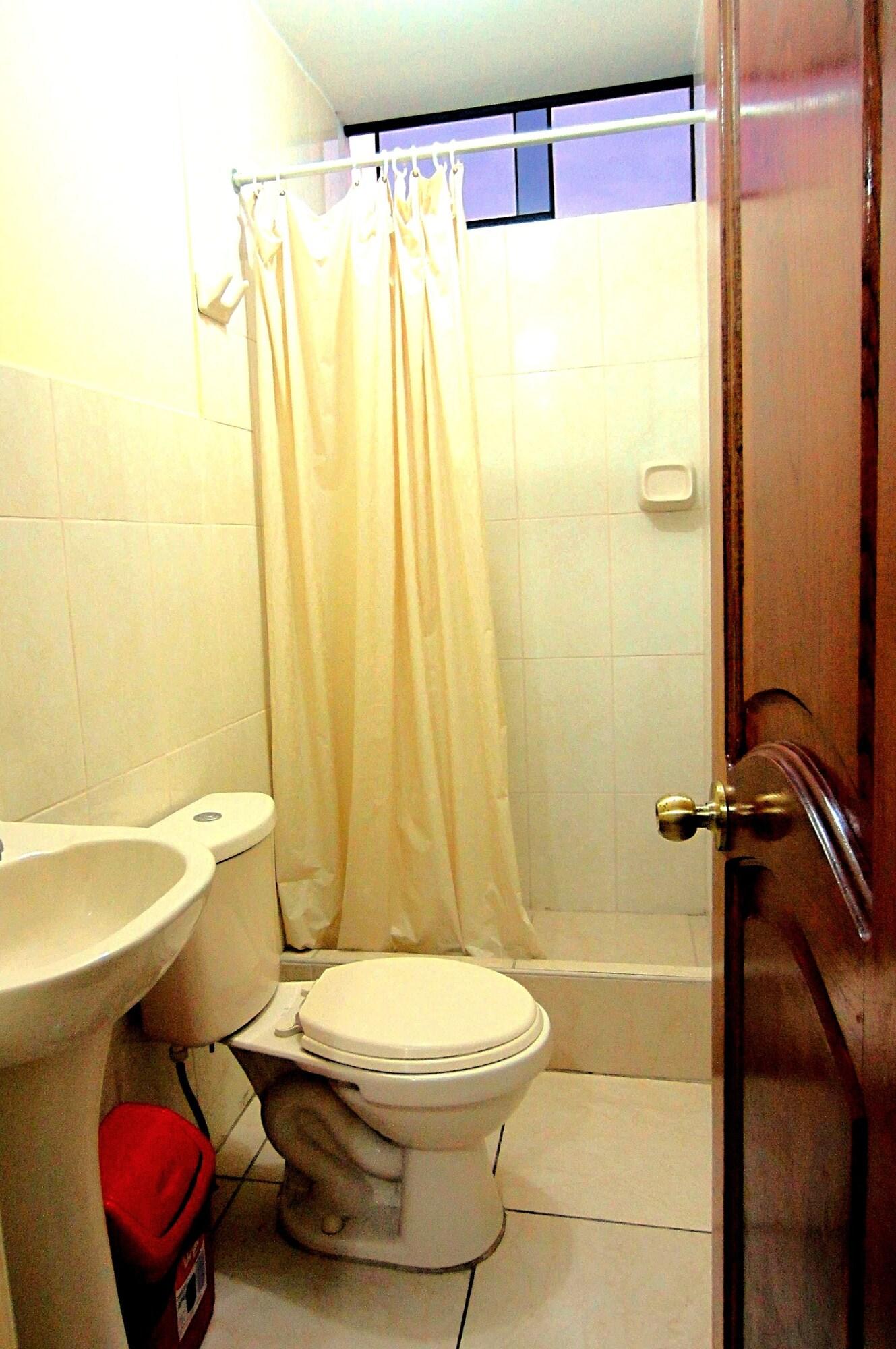 Equipamiento de Habitación Hostal Sandel