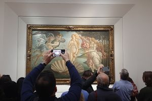 Actividad - Entrada sin filas a la Galería Uffizi con entrega y visita guiada móvil