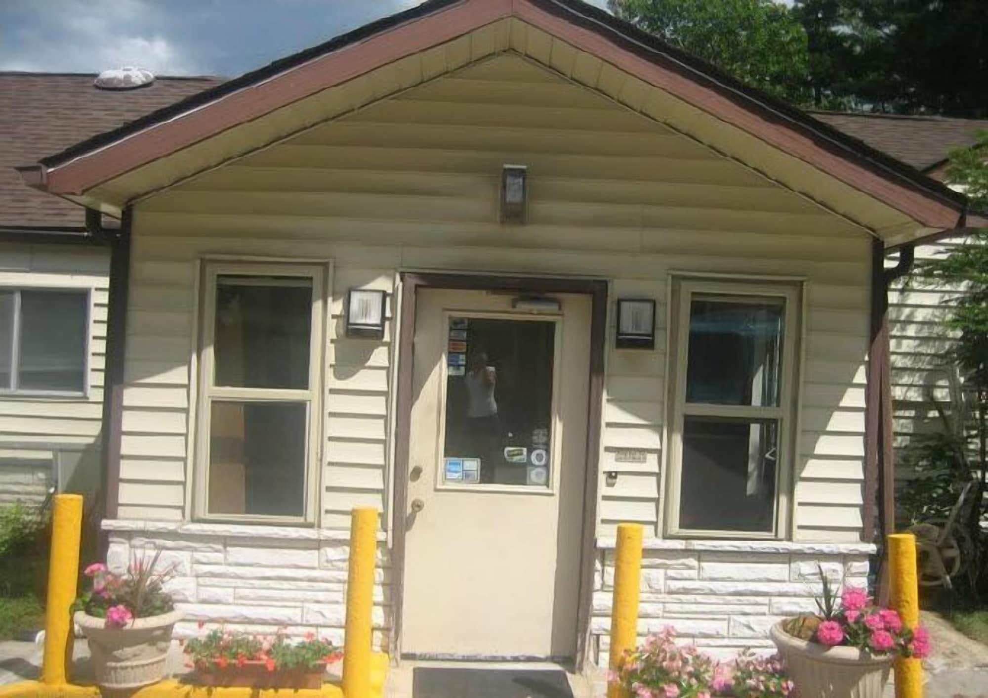 Vista Exterior Gratiot View Motel