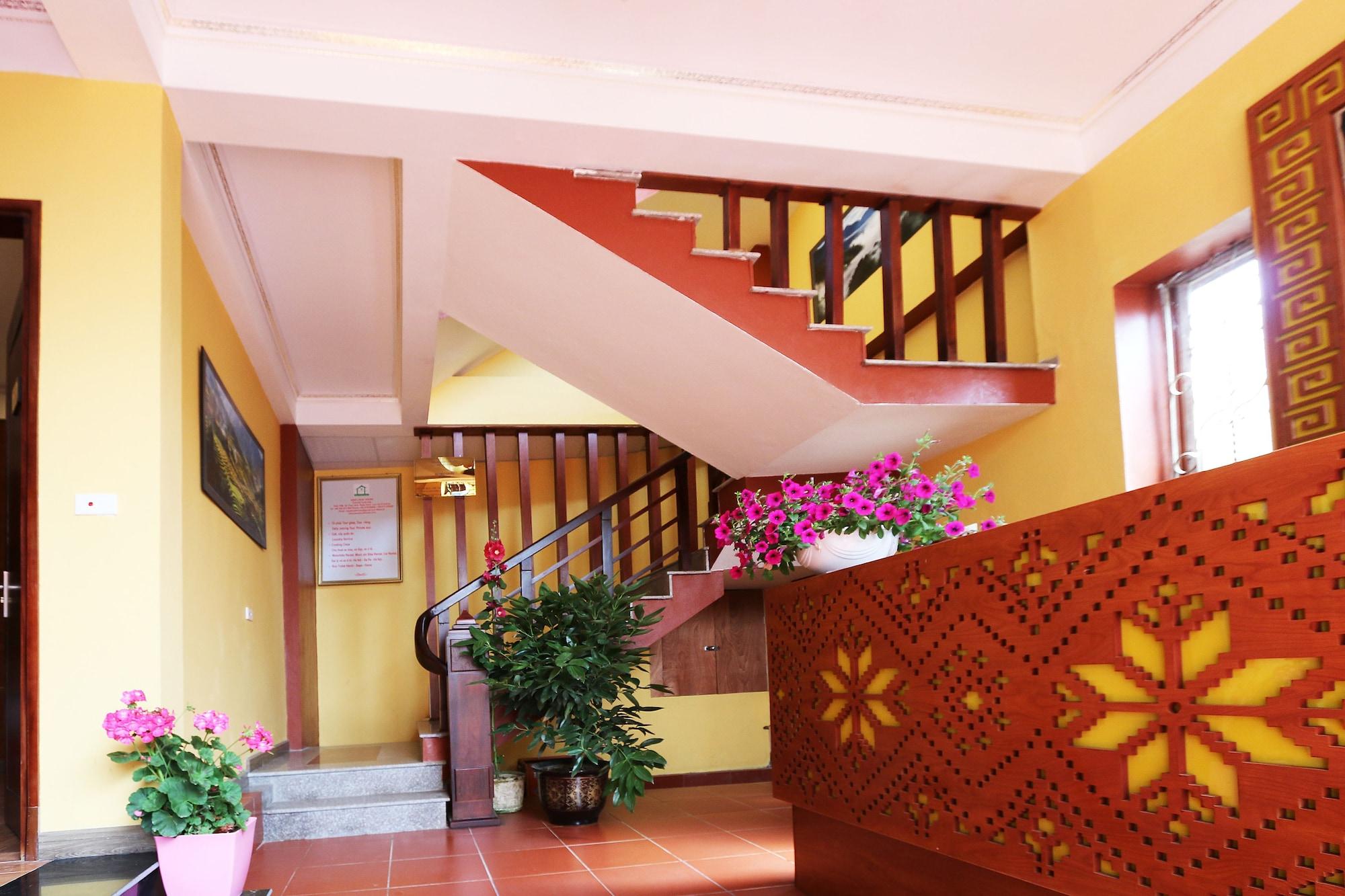 Vista Lobby Sapa Local House