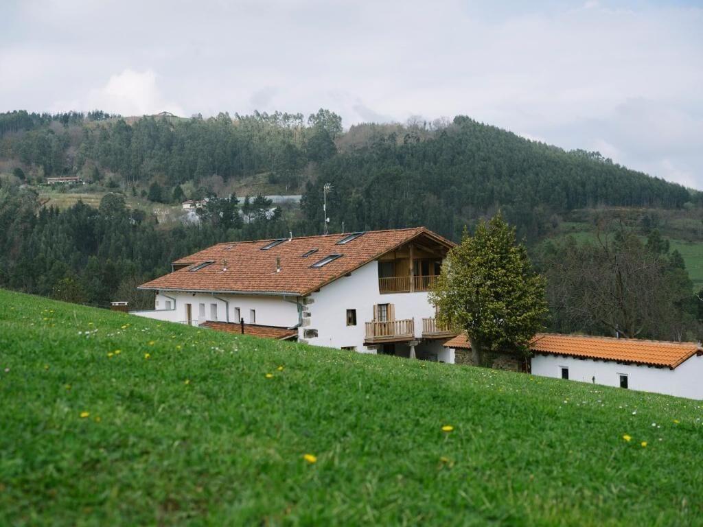 Vista Exterior Hotel Nafarrola Gastronomy & Wine