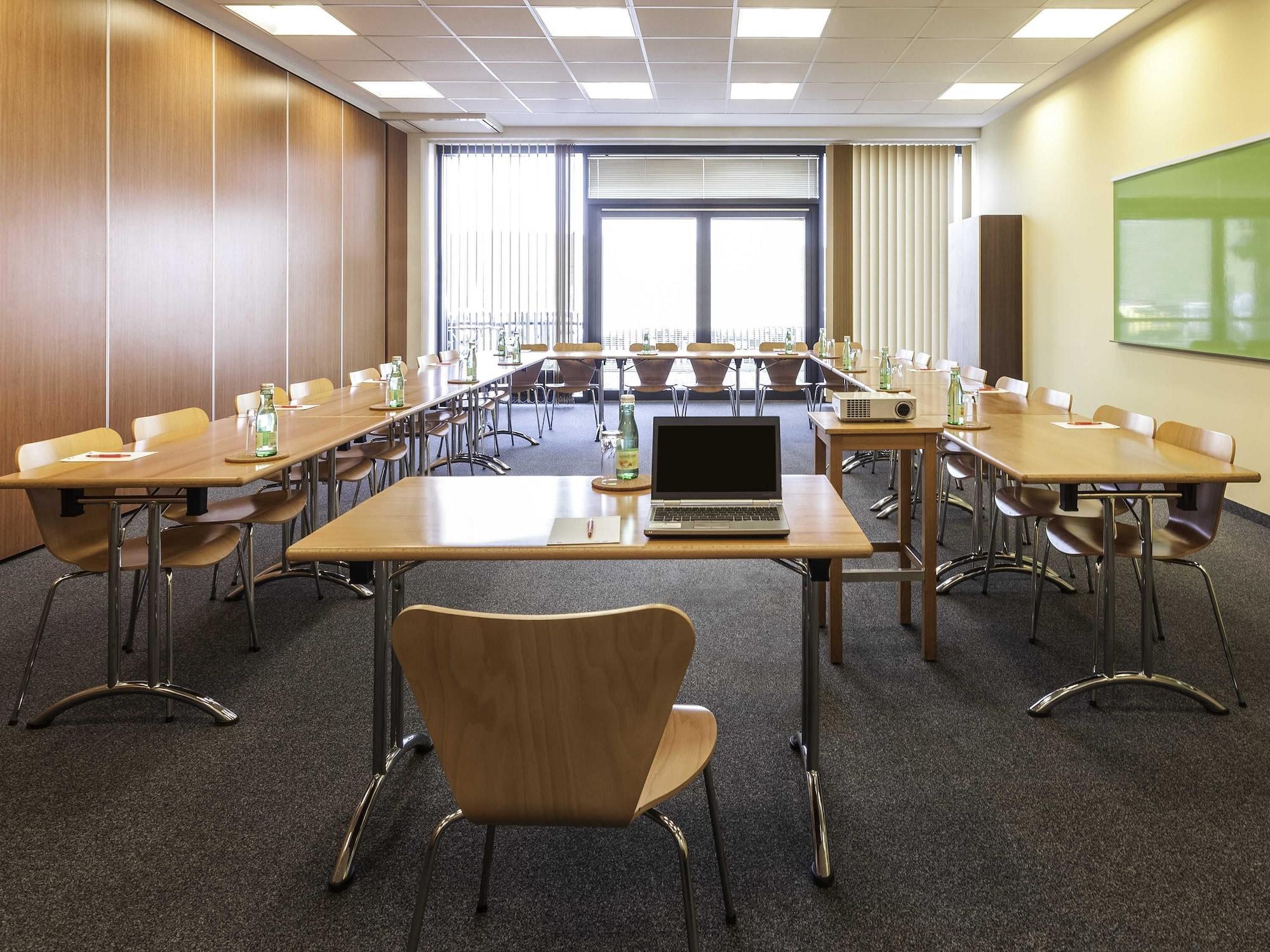 Sala de Reuniones Hotel ibis Vienna Airport