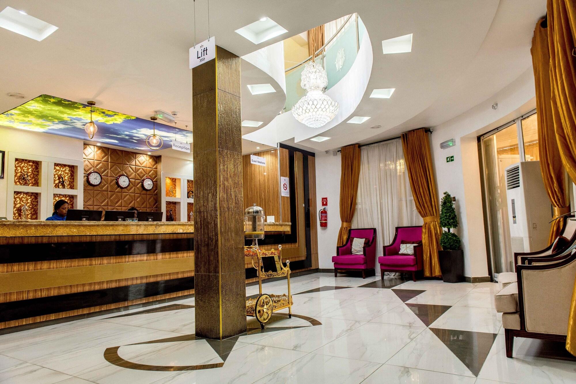 Vista Lobby BON Hotel Hyatti Warri