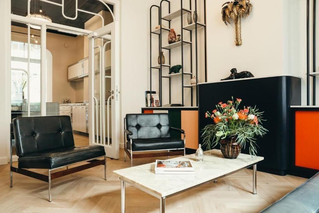 Vista Lobby La Villa Maurice