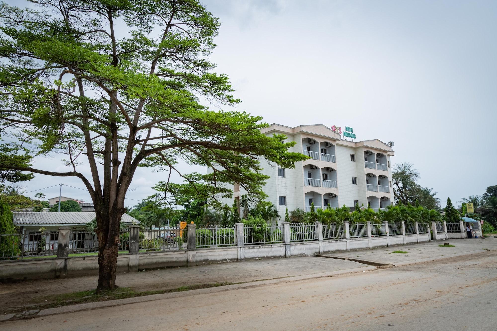 Varios Hotel Hibiscus Blvd Triomphal