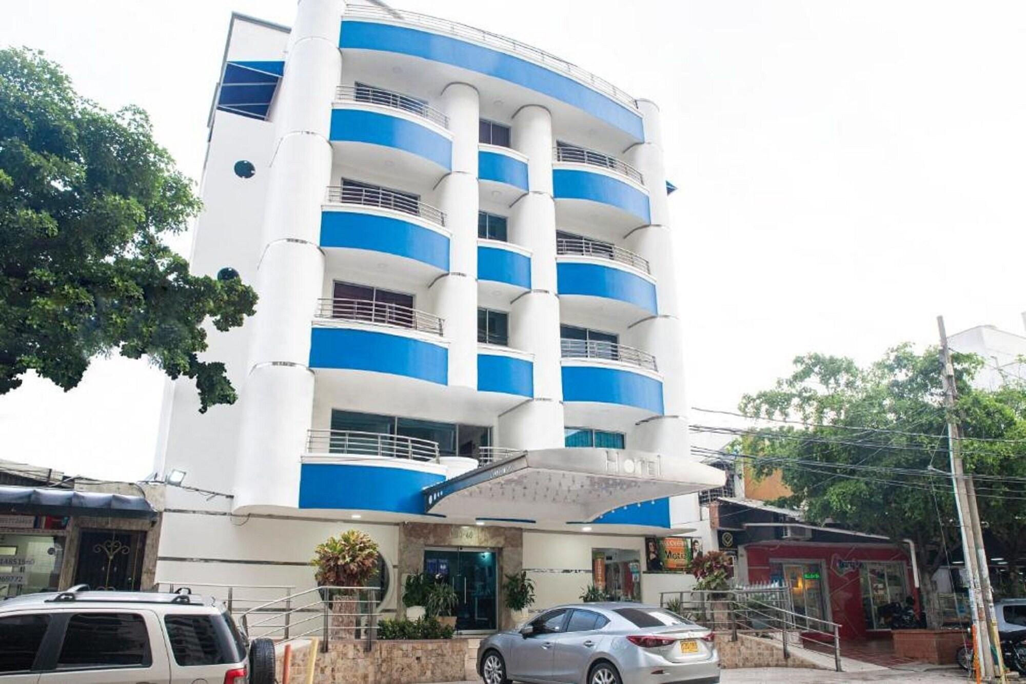 Vista Exterior Hotel Charthon