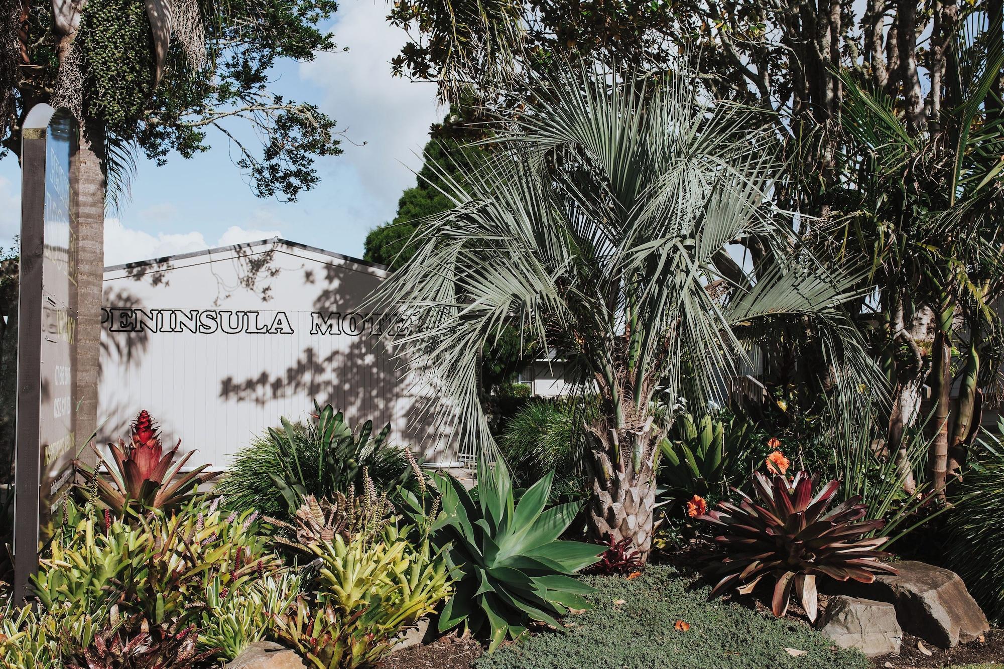 Vista Lobby Peninsula Motel