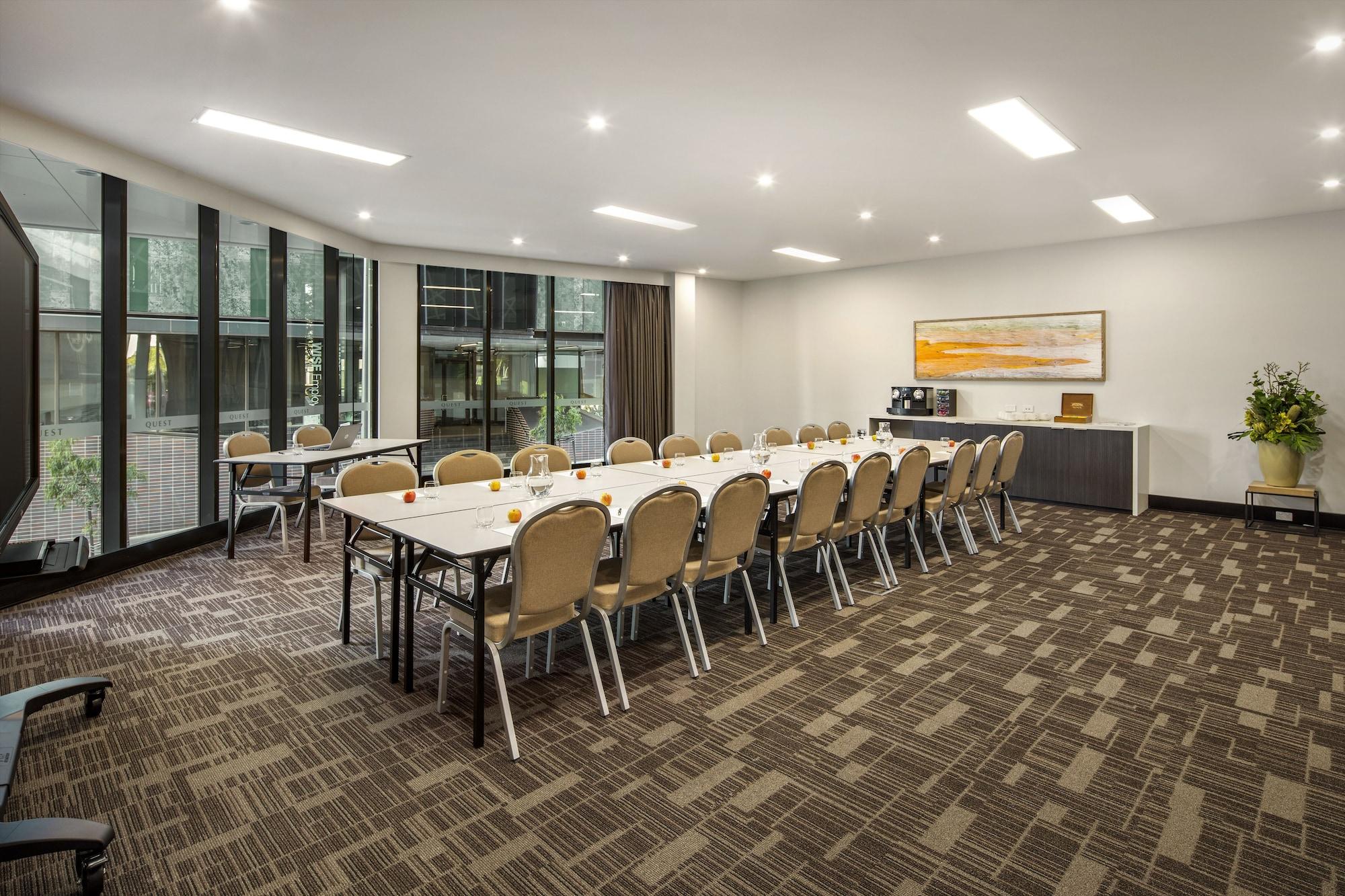 Sala de Reuniones Quest Dandenong Central