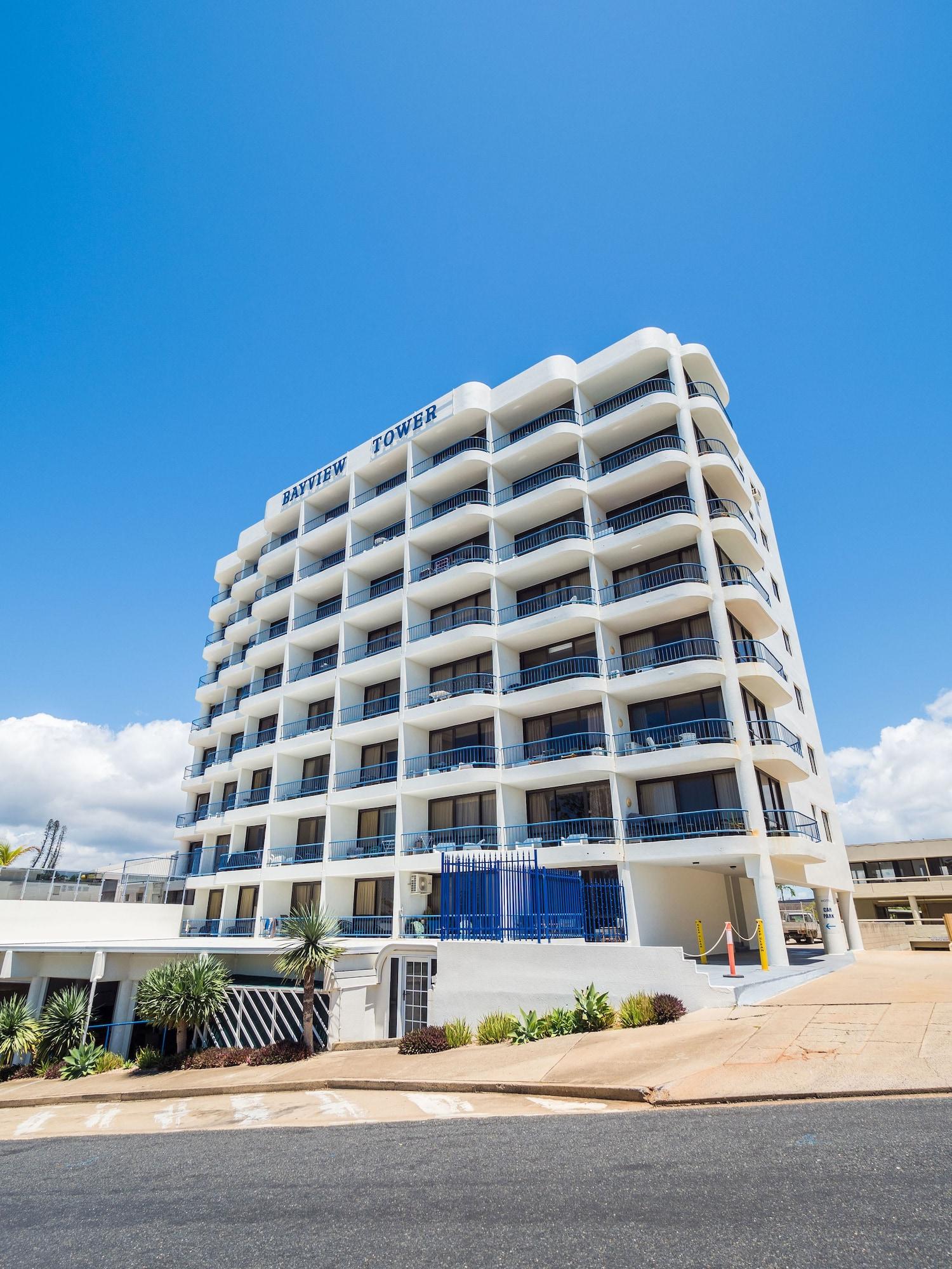 Vista Exterior Bayview Tower