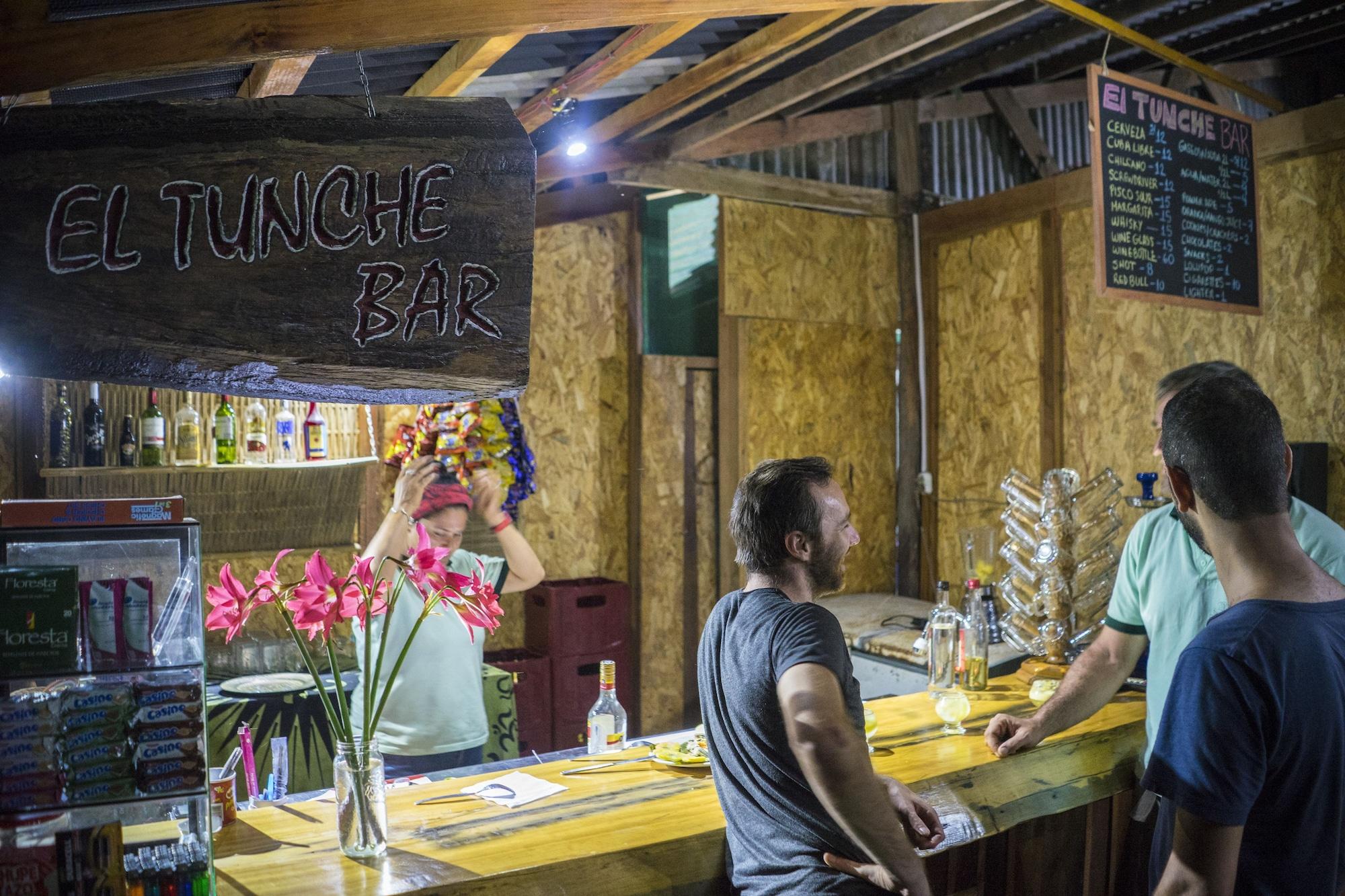 Bar/Salón Amazon Planet