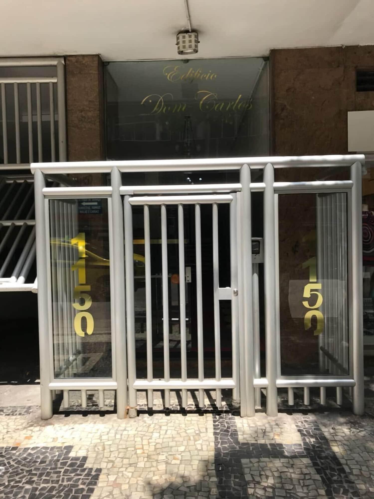 Vista Exterior LineRio Copacabana Family Residence 188