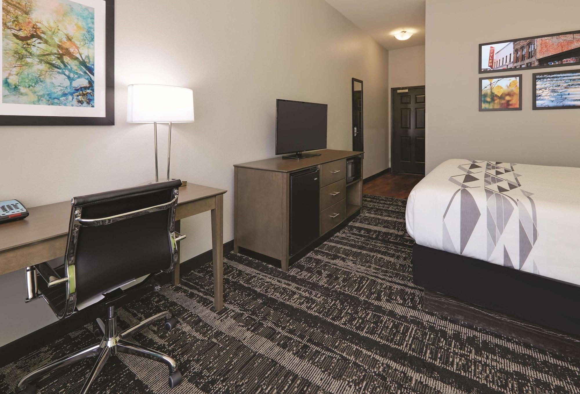 Habitación La Quinta Inn & Suites by Wyndham Tyler South