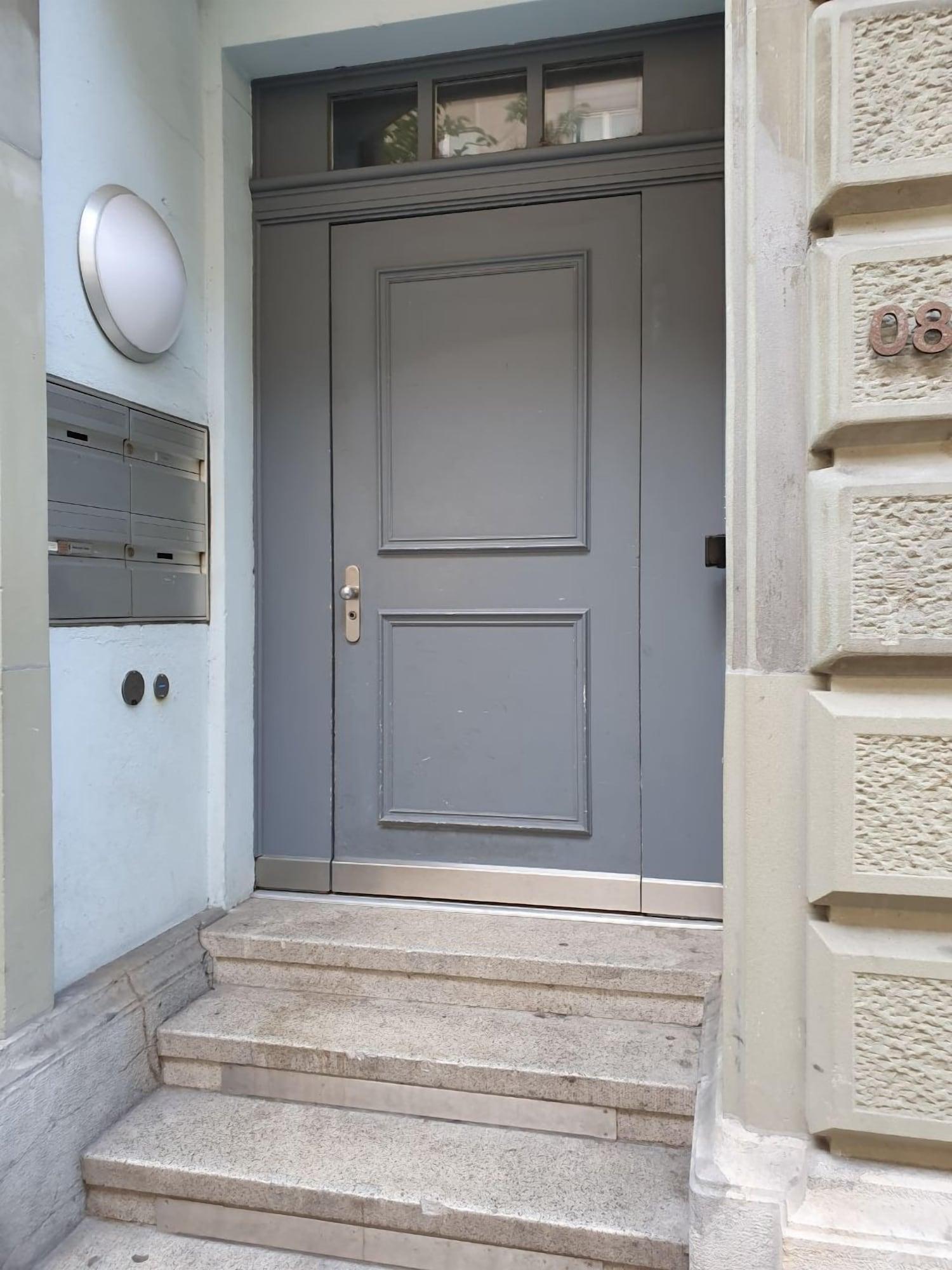 Vista Lobby Le Bijou Lintheschergasse 23 Zurich HB