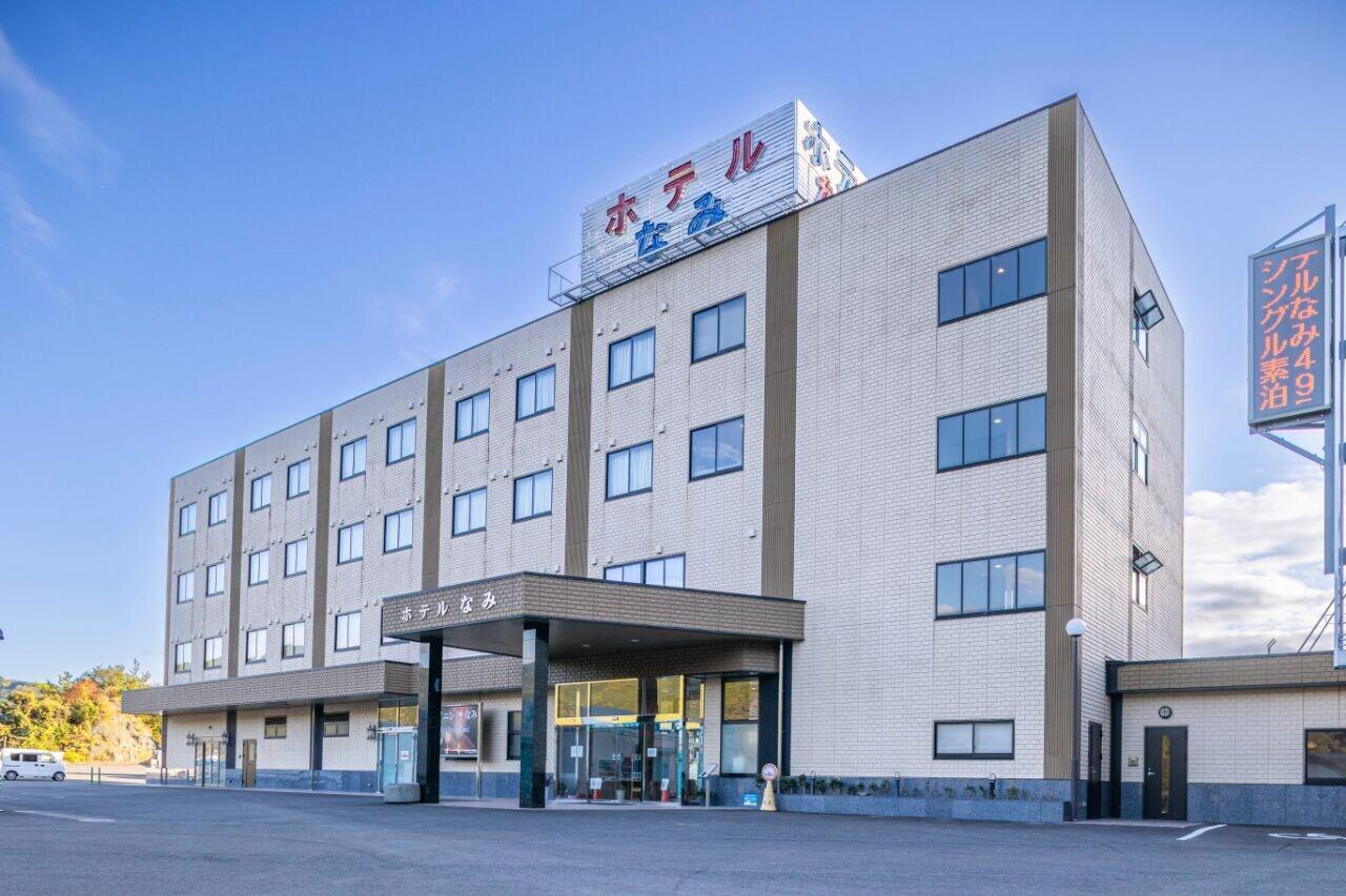 Vista Exterior Hotel Nami