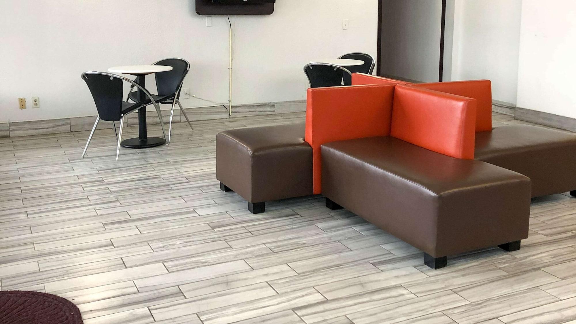 Vista Lobby Motel 6 Daytona Beach, FL - Speedway