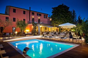 Alojamiento - Albergo La Palomba