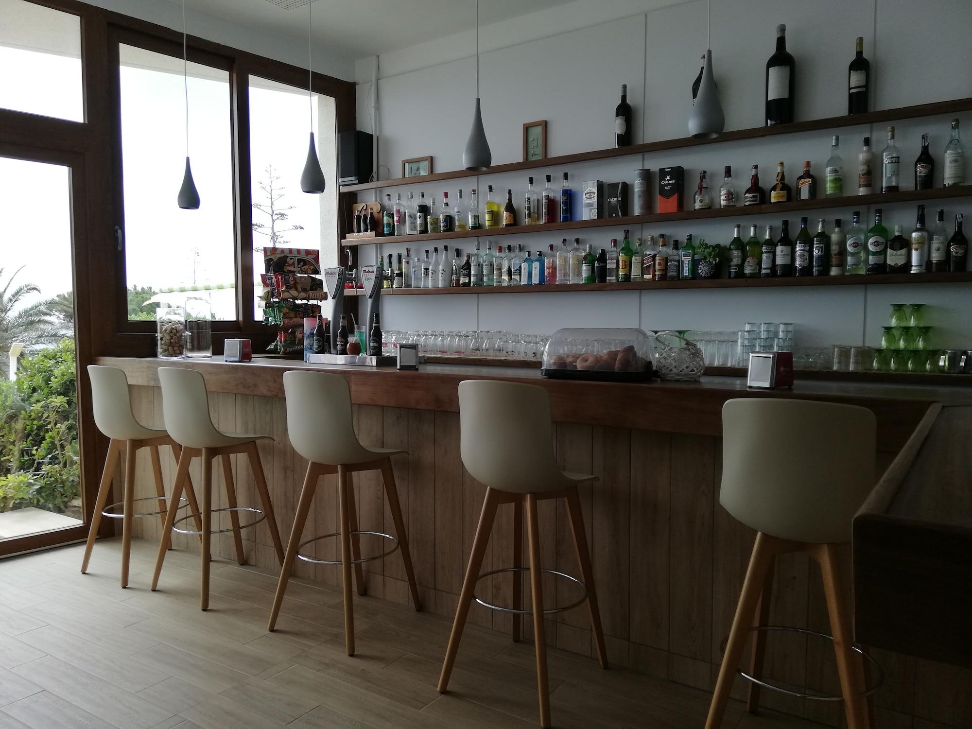 Bar/Salón Hotel Llorca