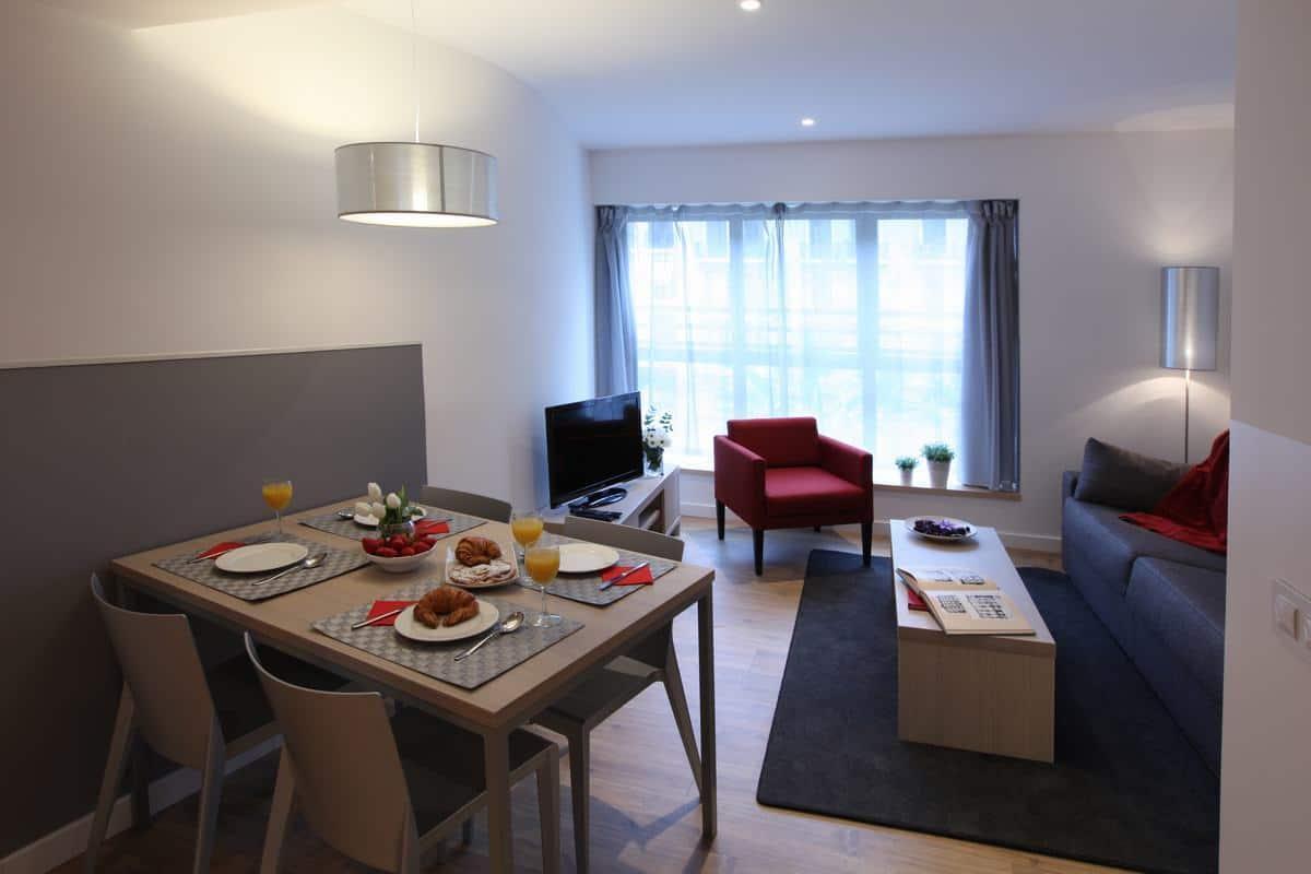 Restaurant MH Apartments Suites