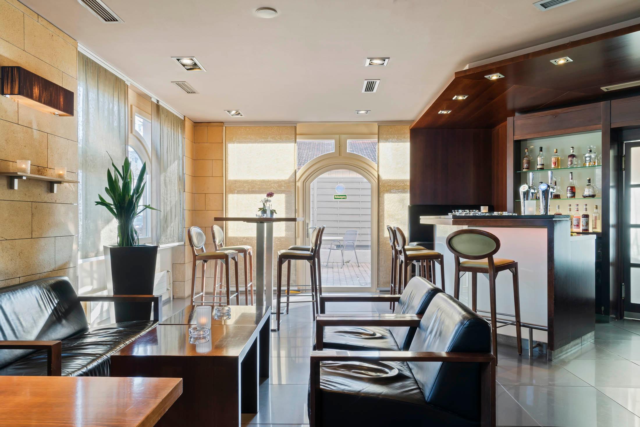 Bar/Salón Hotel Conti Dietikon