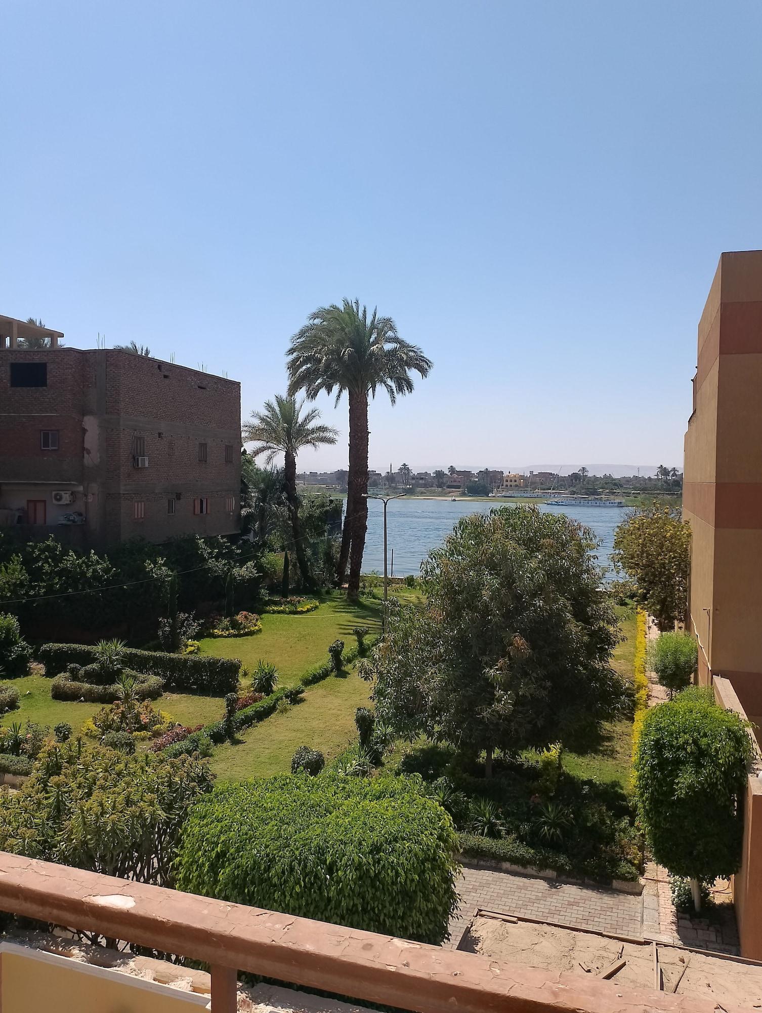 Vista Exterior Sofia Guest House