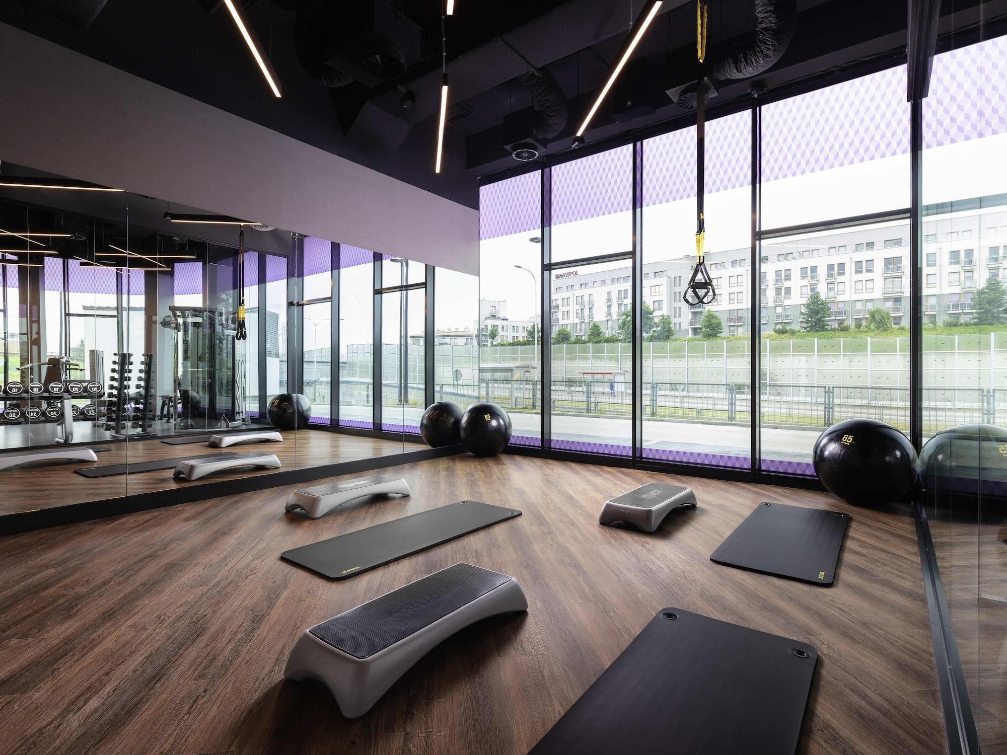 Gimnasio Mercure Warszawa Ursus Station