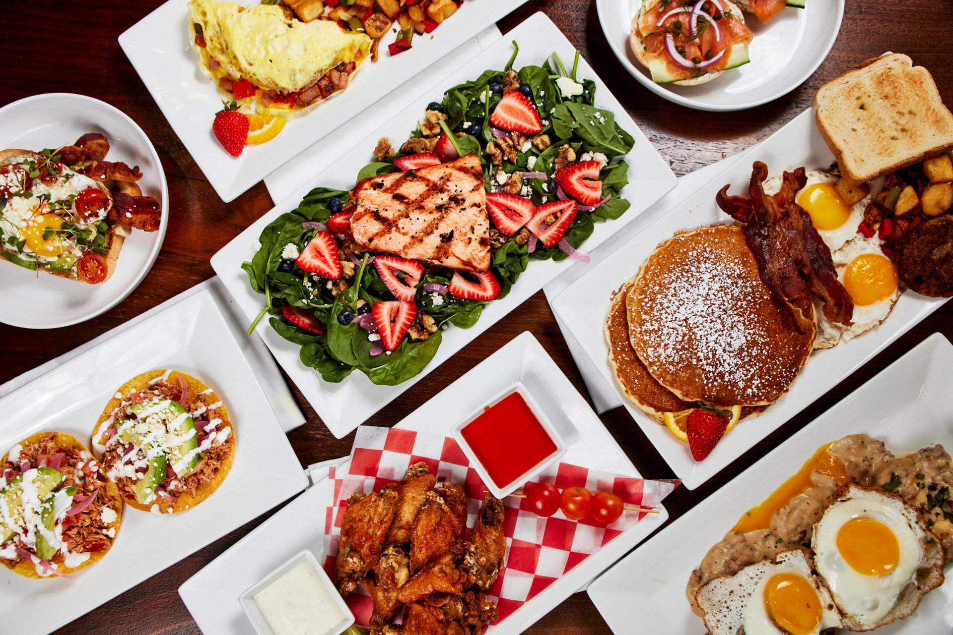 Bar/Salón Hotel Indigo Frisco by IHG