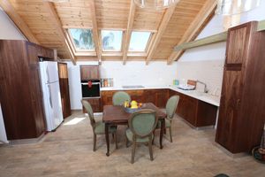 Alquiler Vacacional - In magical Baka, luxury rooftop Chalet style