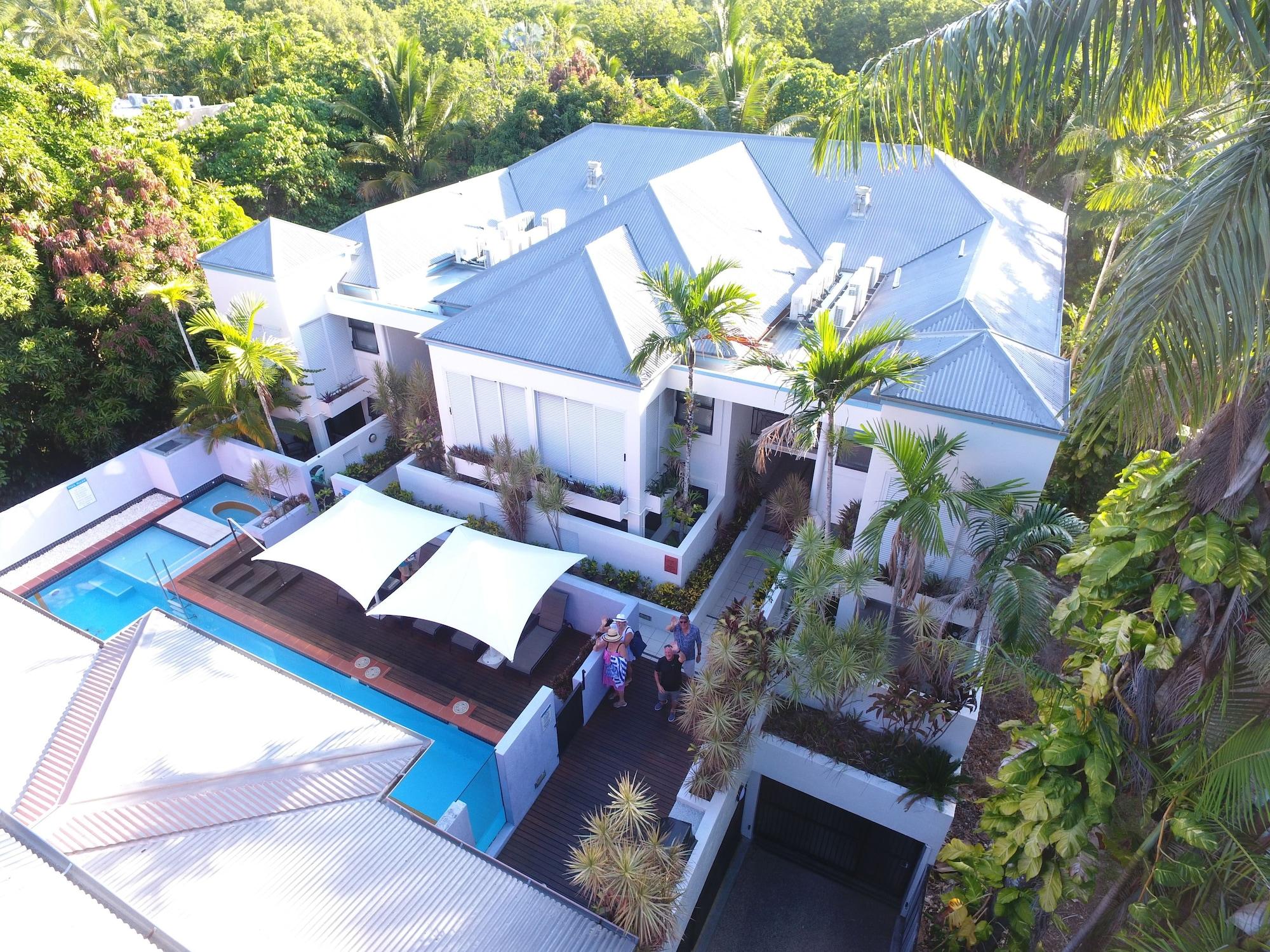 Vista Exterior Silkari The Pavilions Port Douglas