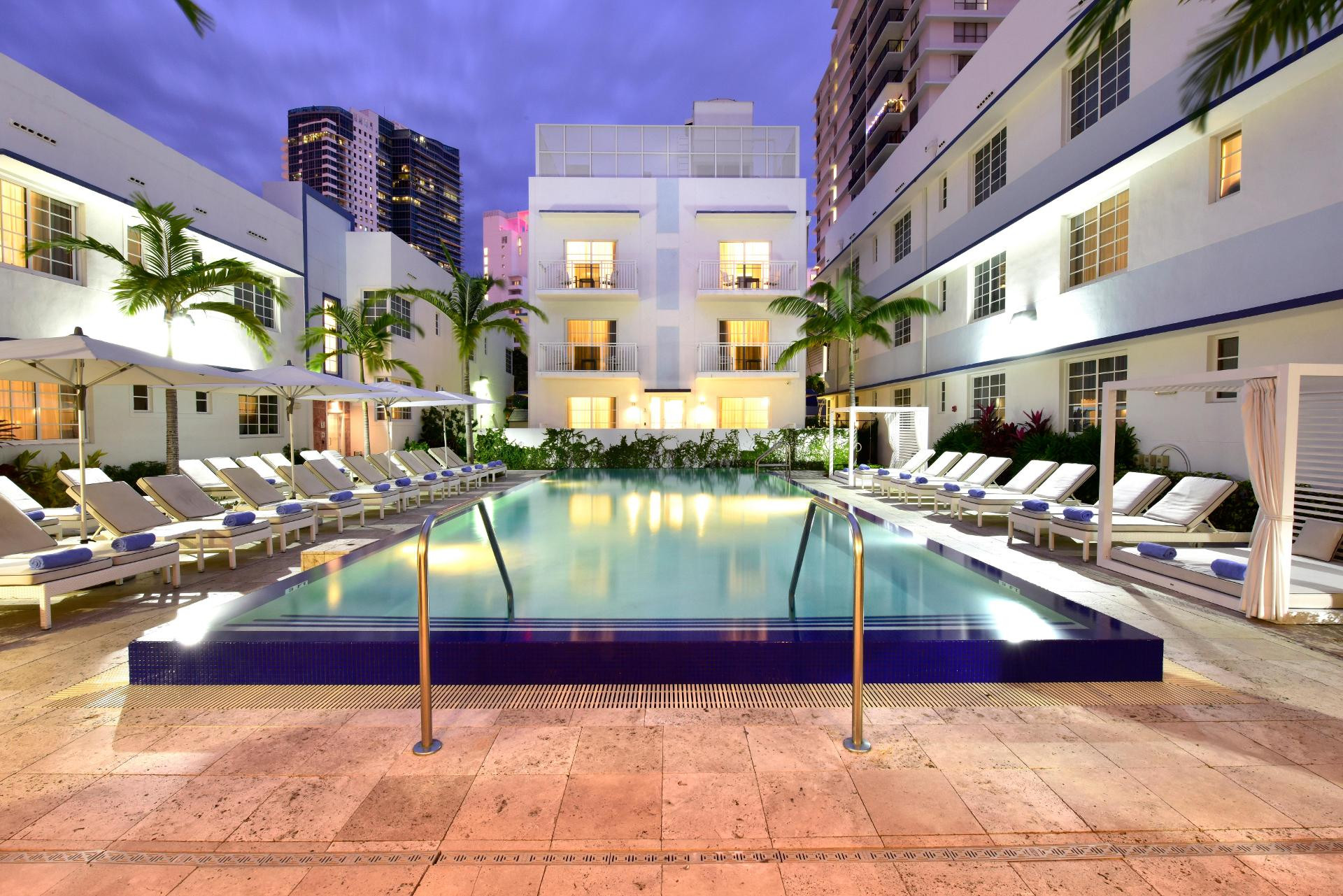 Vista Piscina Pestana South Beach Art Deco Miami