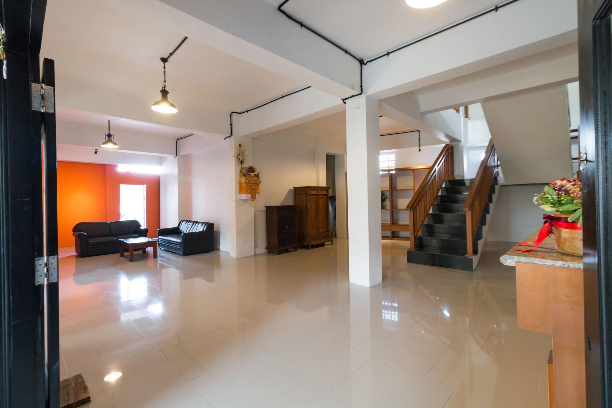 Vista Lobby AB Hotel Kuta by AGATA