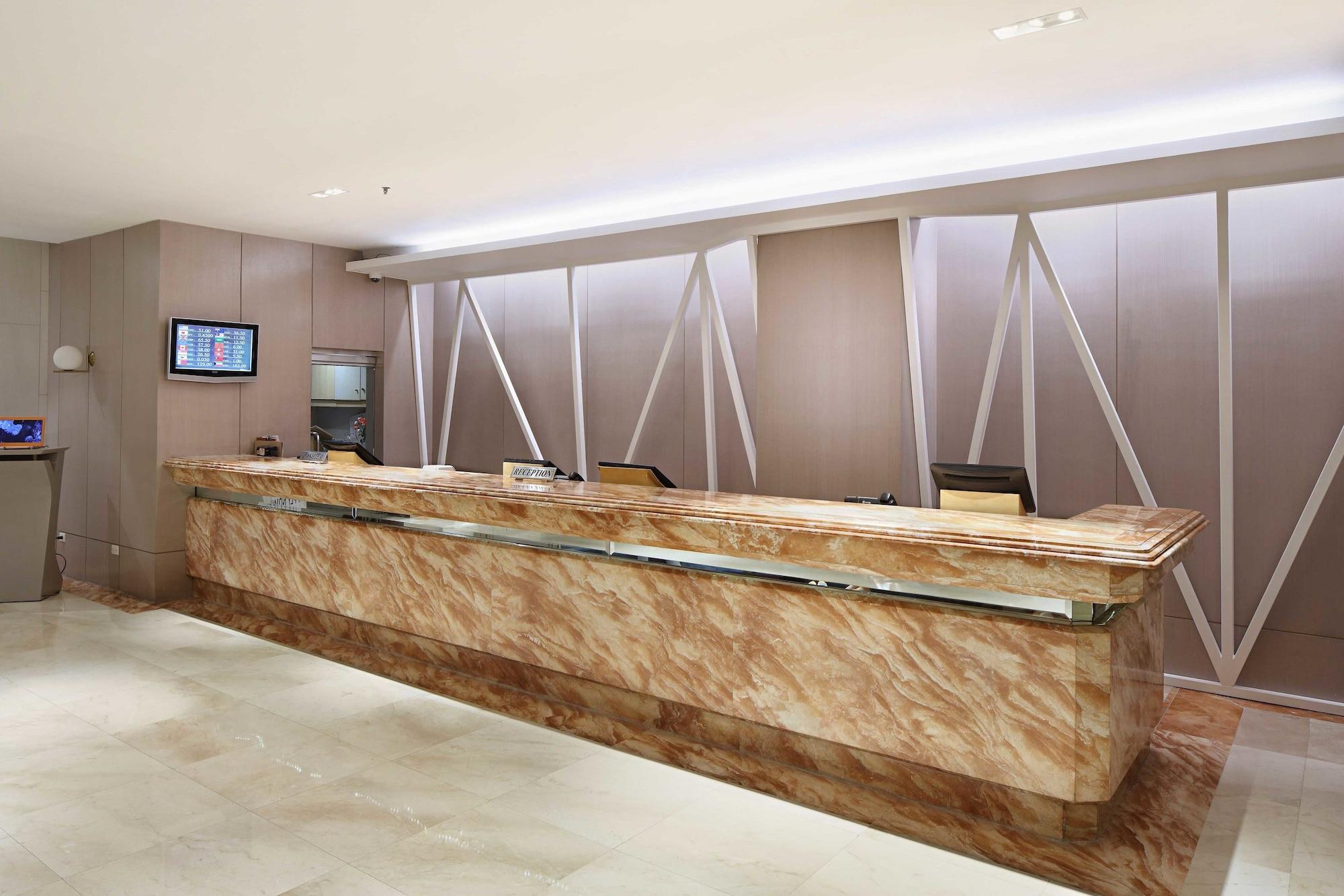 Vista Lobby City Garden Suites Manila