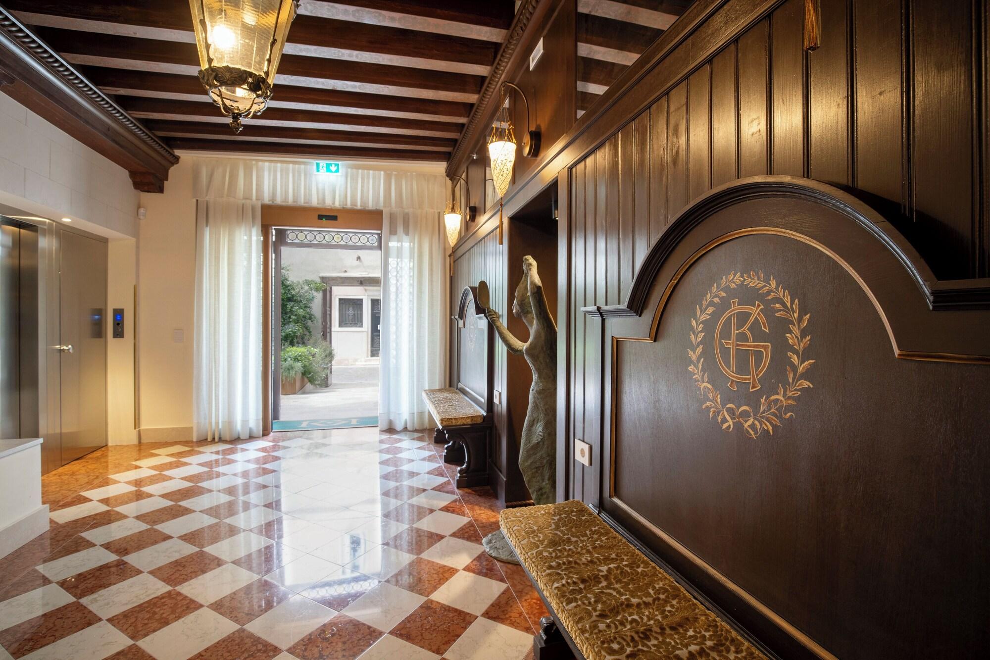 Comodidades del Alojamiento Hotel Palazzo Keller