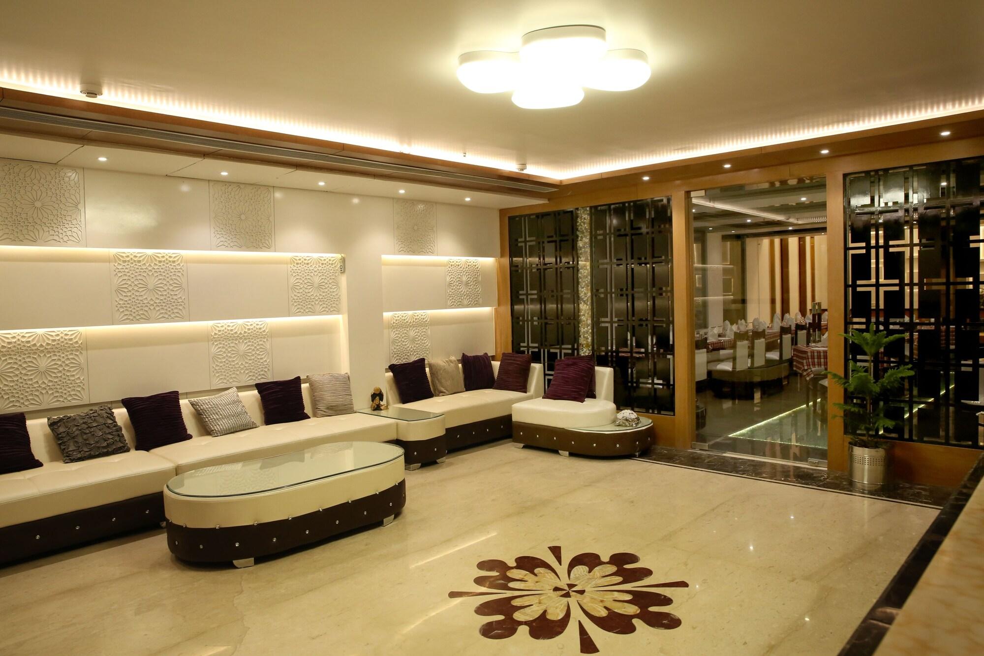 Vista Lobby Hotel Sahibs LightHouse