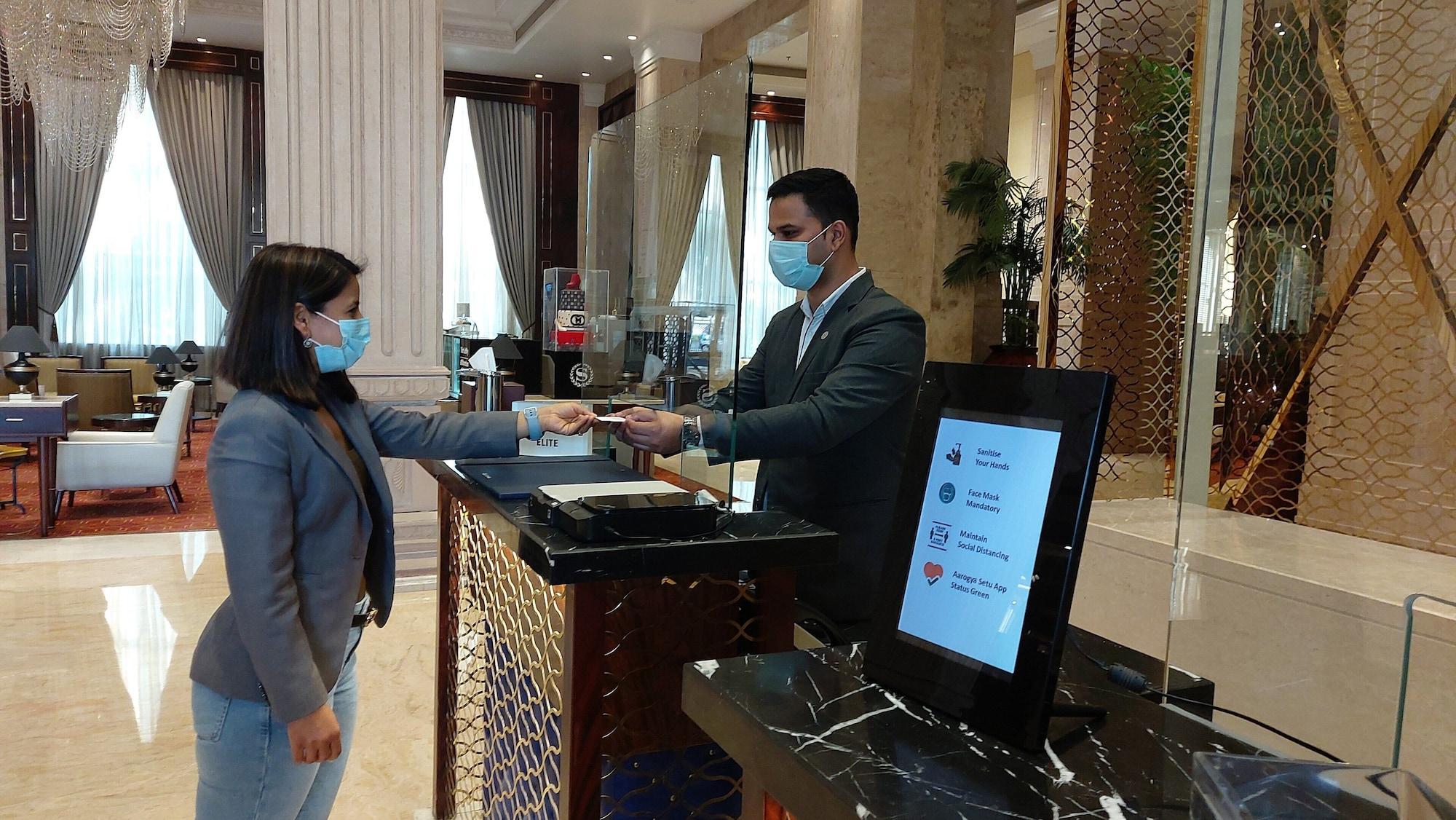 Vista Lobby Sheraton Grand Pune Bund Garden Hotel