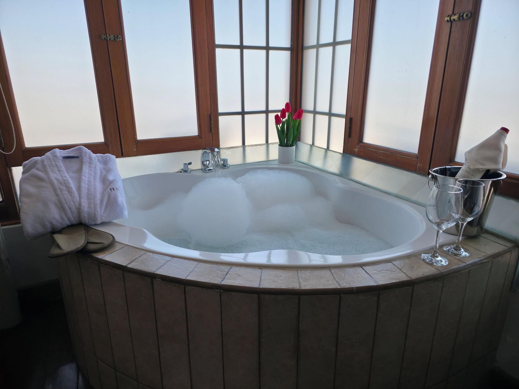 Equipamiento de Habitación Hotel Fundador By Robles