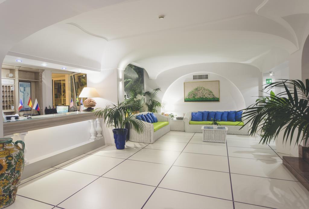 Vista Lobby Central Park Hotel Terme