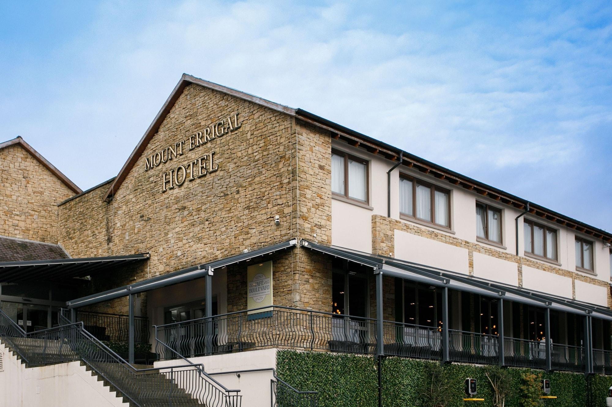 Vista Exterior Mount Errigal Hotel Conference & Leisure Centre