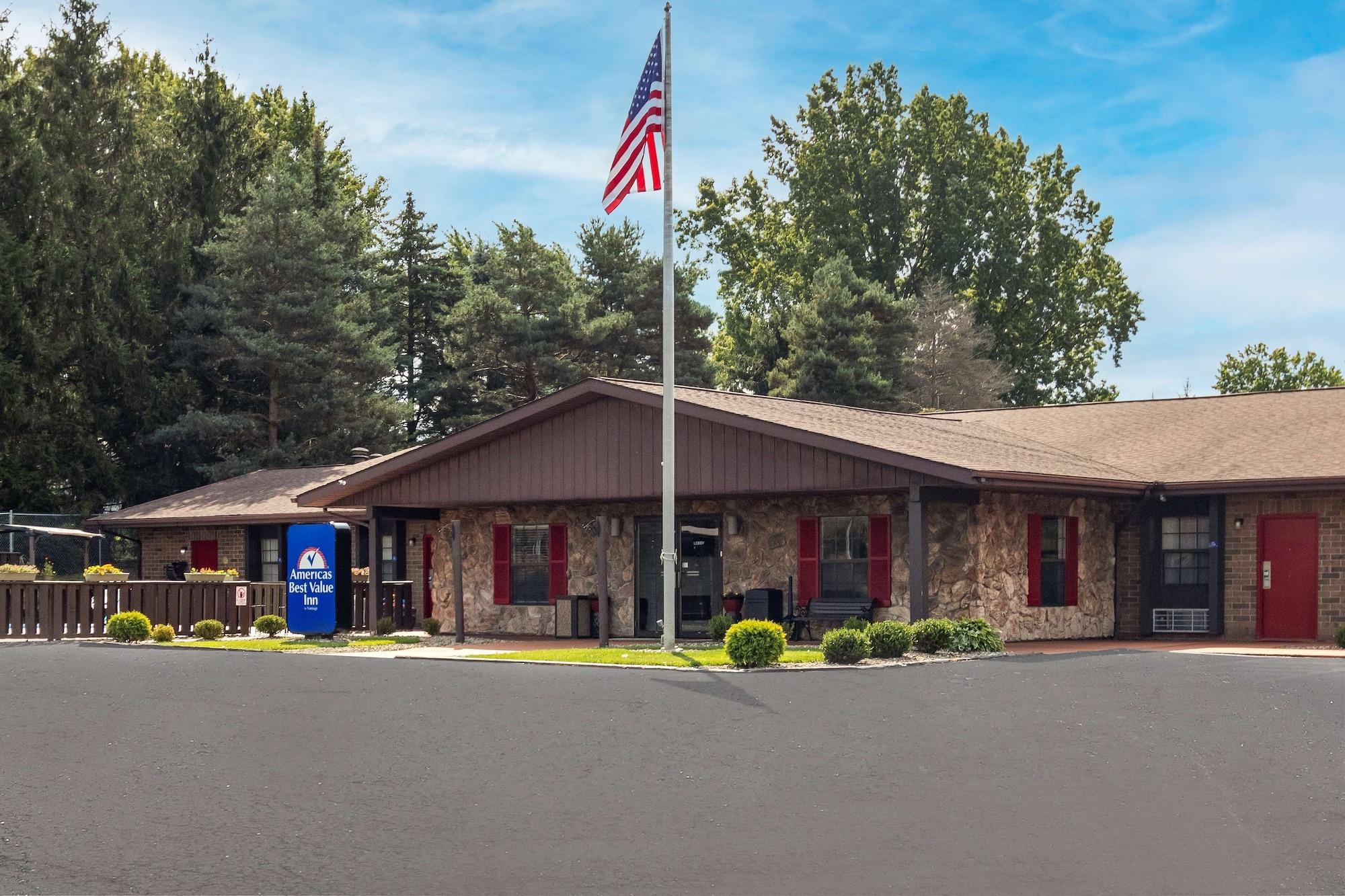 Vista Exterior Americas Best Value Inn Alliance