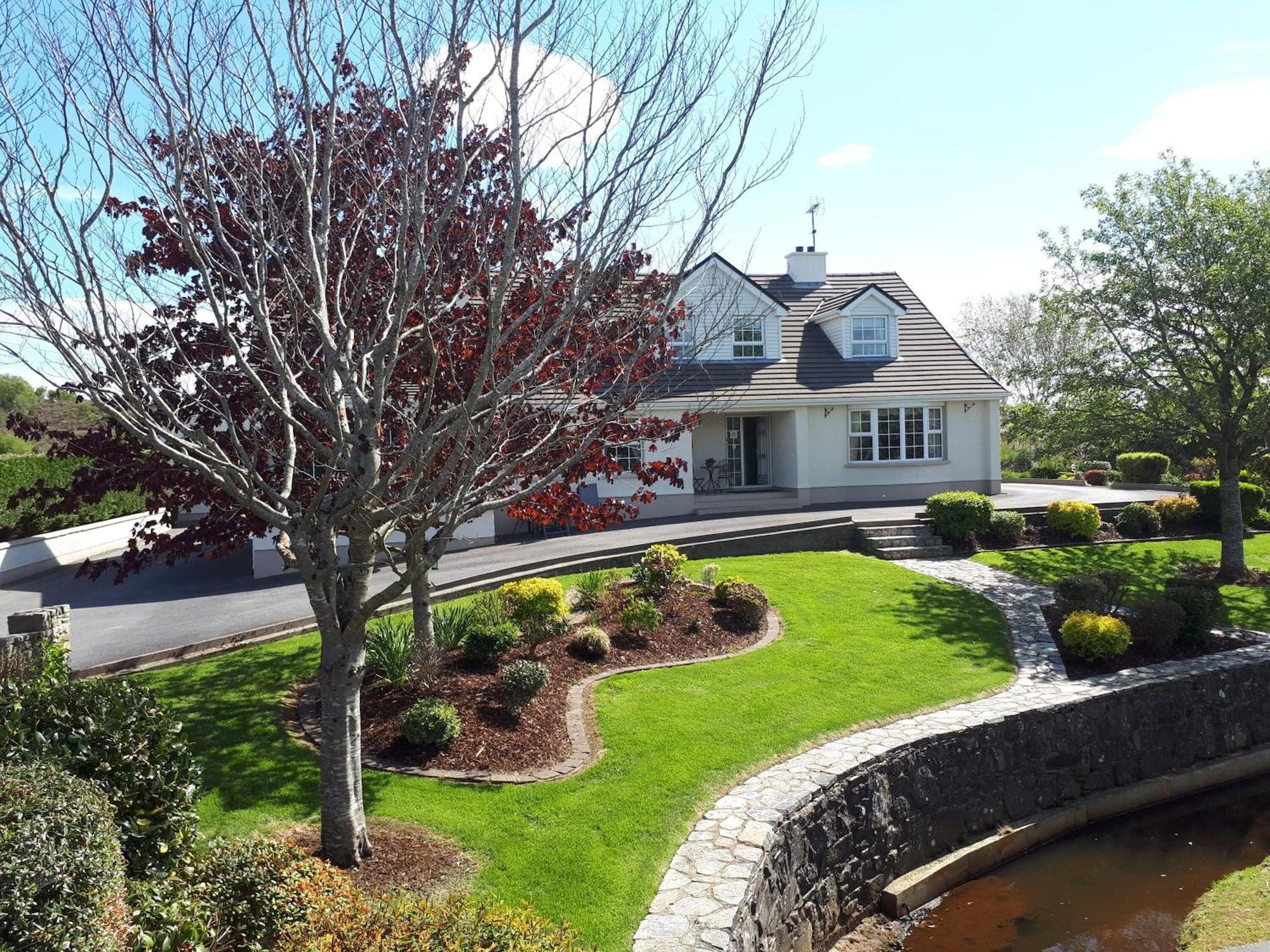 Vista Exterior Bridgeburn House
