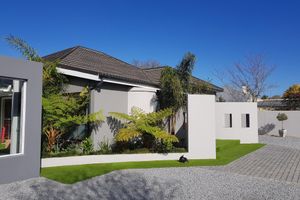 Alojamiento - Two Fat Owls Guesthouse